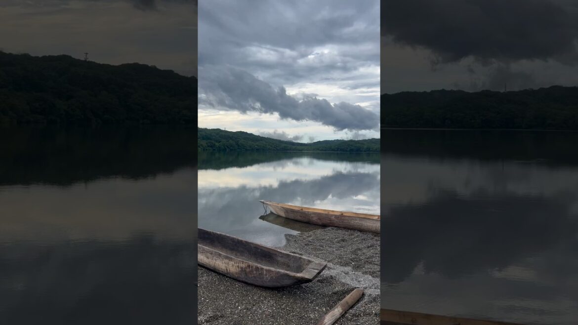 神秘的ポロト湖白老 国立アイヌ民族博物館#カムイ#アイヌ文化 Lake Poroto, Hokkaido