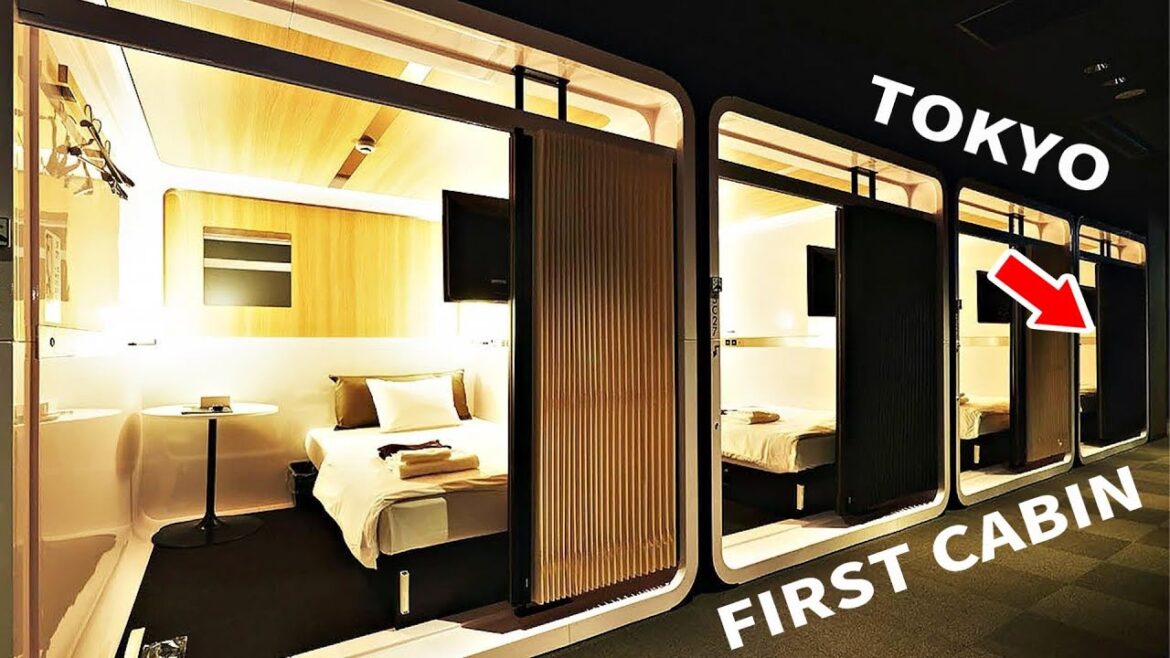 Luxury BUSINESS CLASS Capsule Hotel Experience 😆 Tokyo, Japan