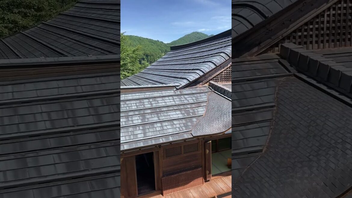 奥三河の山城「田峯（だみね）城」跡。復元された物見台に上り本殿を見降ろします。標高387mの丘の頂上に立派に整備されています。無料駐車場あり、歩いて3分ほど。おすすめ #田峯城