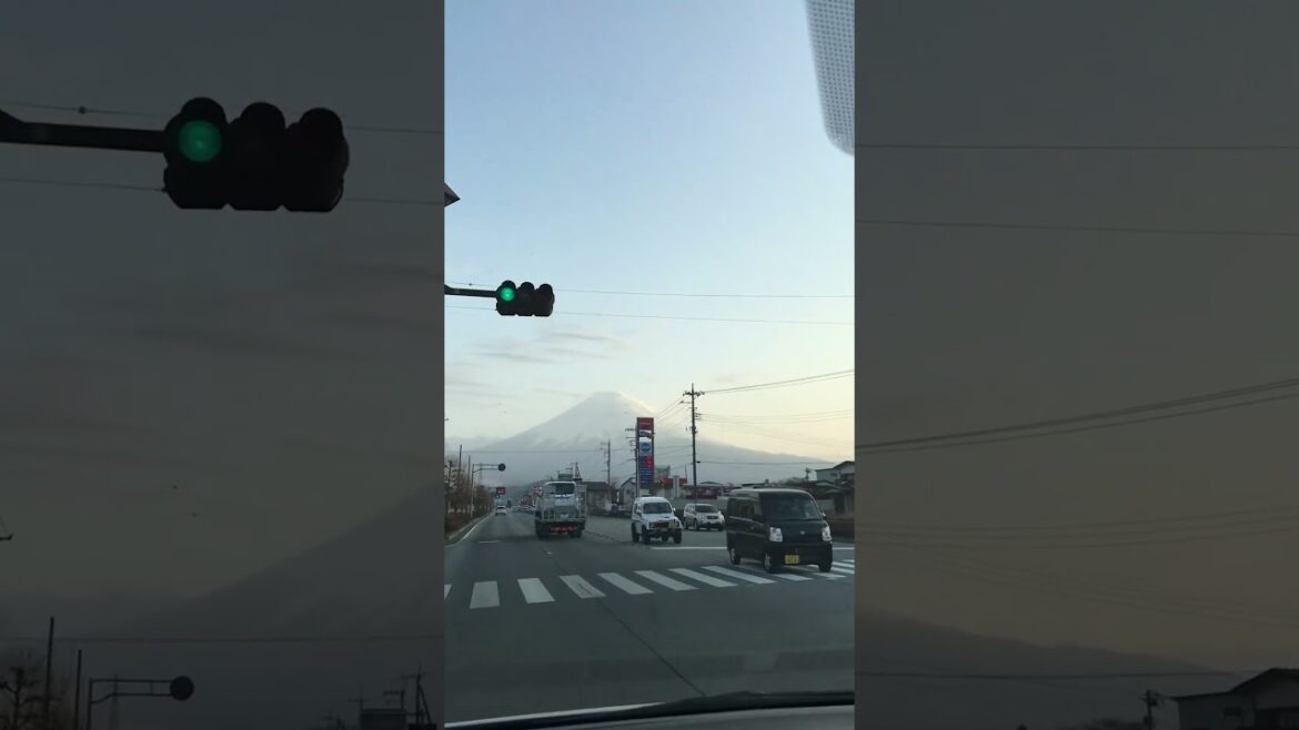 Beautiful Mount Fuji in the morning 🗻⛩️  #japan #japantravel #aesthetic