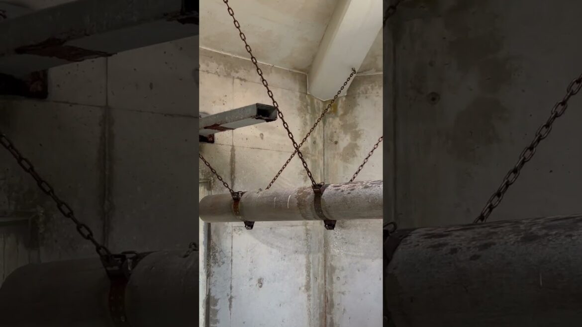 【沖縄】多良間島にある八重山遠見台の頂上に、巨大な鐘がある #shorts