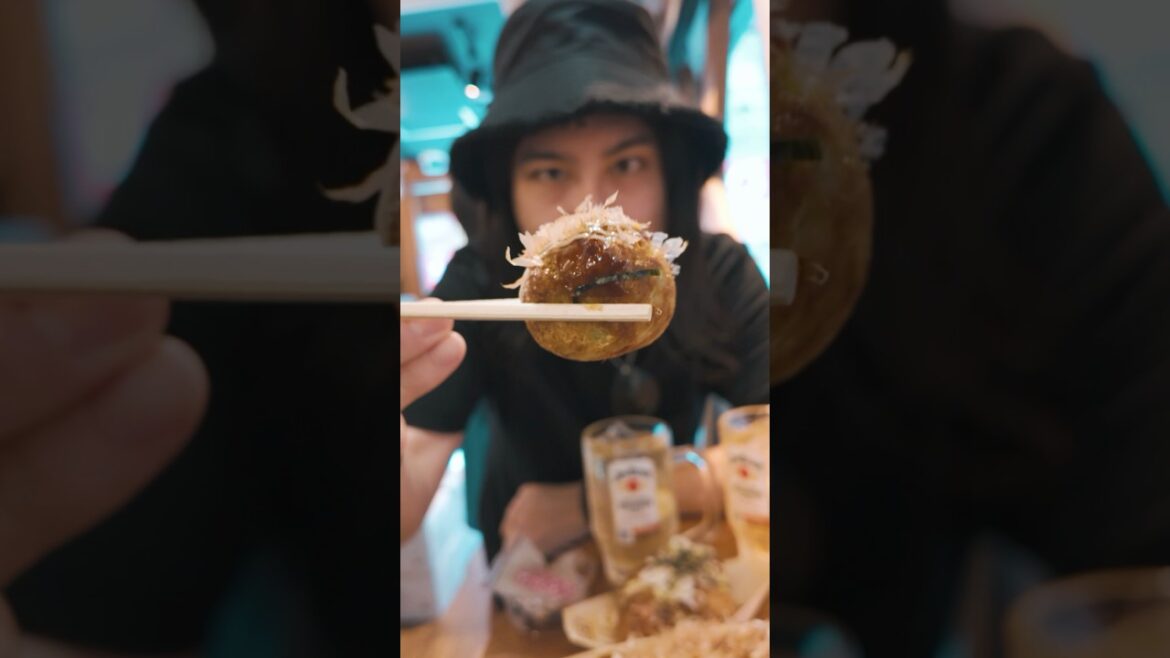 Local street Japanese food “Takoyaki” octopus balls!!  #takoyaki #japanesefood #japanfood