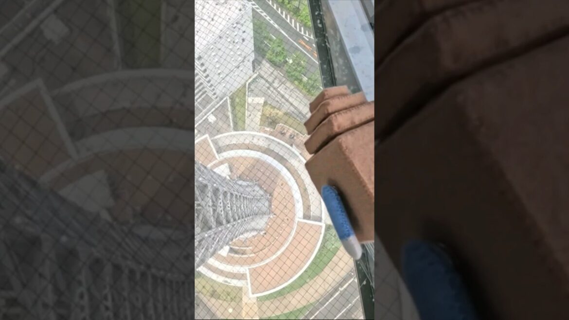 Short Ver._【Stamp Rally Series】4. Yokohama Marine Tower, YOKOHAMA AIR CABIN and Cosmo Clock 21 Short Ver._【Stamp Rally Series】4. Yokohama Marine Tower, YOKOHAMA AIR CABIN and Cosmo Clock 21