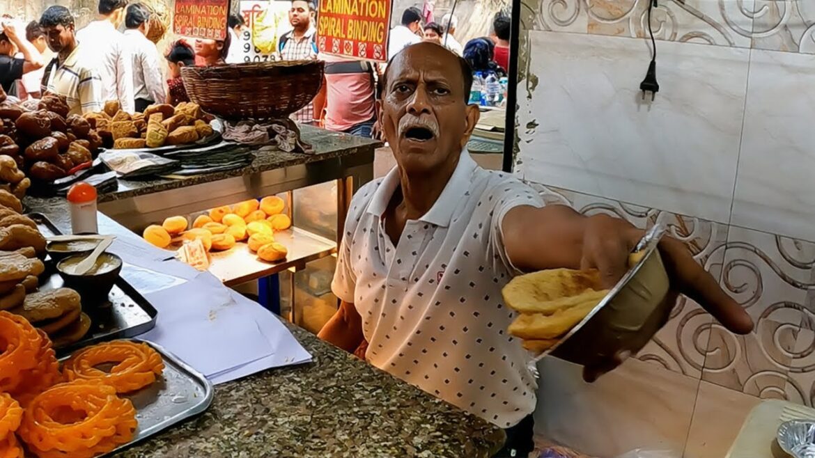 Angry Street Food Vendor Kicks Me Out His Shop ๐ฎ๐ณ Angry Street Food Vendor Kicks Me Out His Shop ๐ฎ๐ณ
