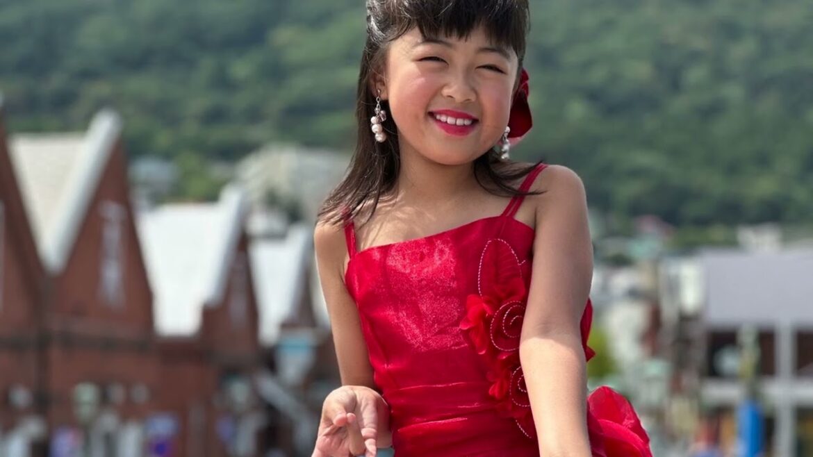 夏休み　函館旅行　女子にとって最高の遊び体験　ドレス体験フォト　爽やかなベイエリアで開放感たっぷり　写真撮影