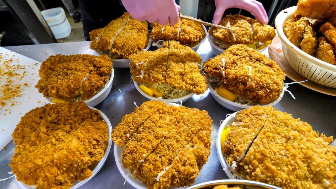 お姉さん達が躍動する鬼盛り腹パン食堂に大食い爆食アニキ殺到！！福岡長崎のグルメ５選