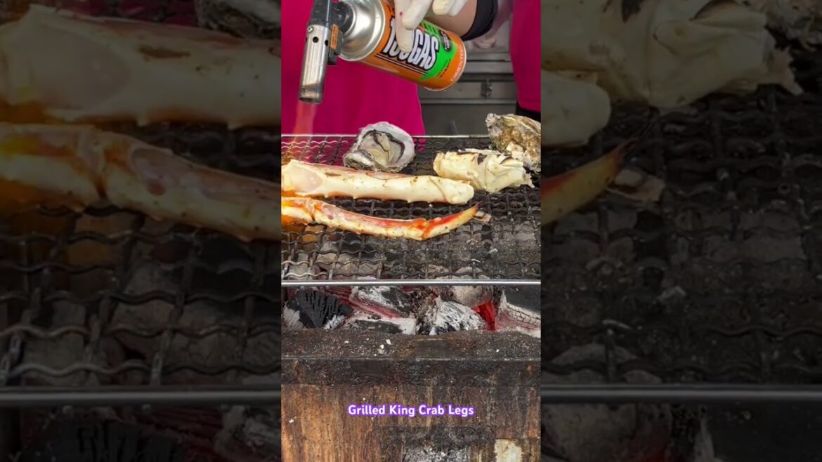Grilled King Crab Legs #worldtraveler #foodlover #tsukiji #tokyo Grilled King Crab Legs #worldtraveler #foodlover #tsukiji #tokyo