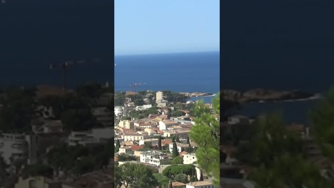Magnifique vue des hauteurs de Bandol,  de la mer méditerranée Magnifique vue des hauteurs de Bandol,  de la mer méditerranée
