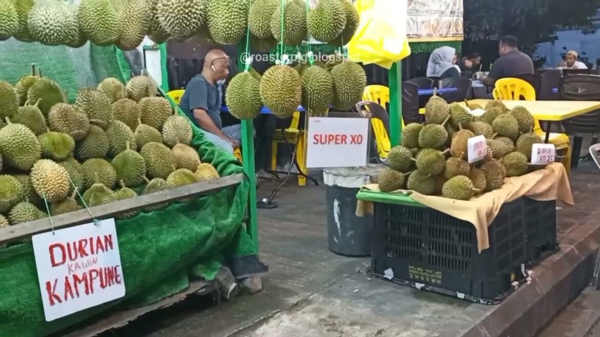 Kuala Lumpur Local Street Food Night Market _ City Walking Tour Kuala Lumpur Local Street Food Night Market _ City Walking Tour