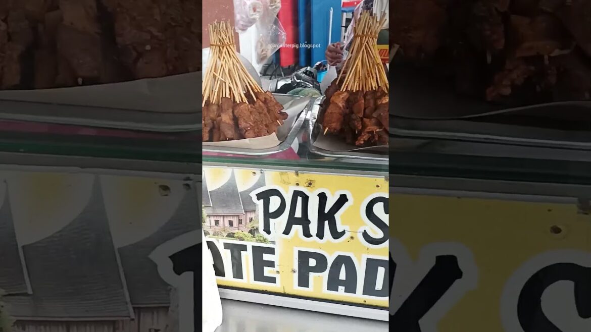Kuala Lumpur, Malaysia  Walking Tour - Twin Towers Night Market Food Tour