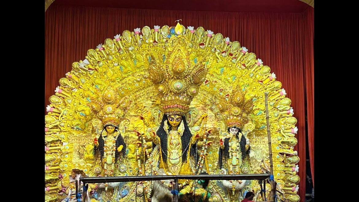 Durga Puja 2023 parikrama at kolkata #durgapuja2023 #parikrama #kolkata #prayer #devi #traditional Durga Puja 2023 parikrama at kolkata #durgapuja2023 #parikrama #kolkata #prayer #devi #traditional
