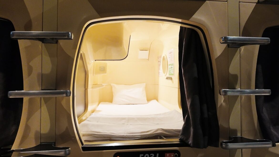 Staying on The Women-Only Floor of a Budget Capsule Hotel 【Tokyo Ueno GRAN CUSTOMA】