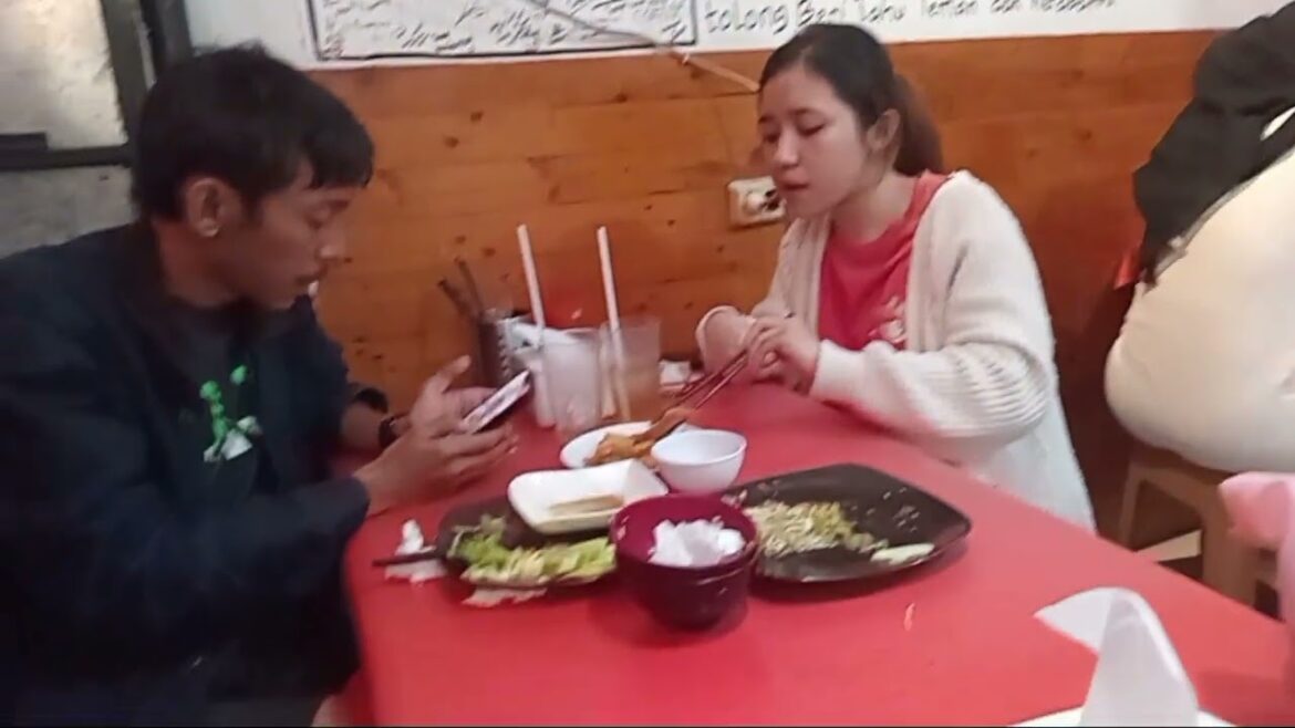 TERENAK! JAPANESE STREET FOOD di MARGONDA DEPOK - YONO