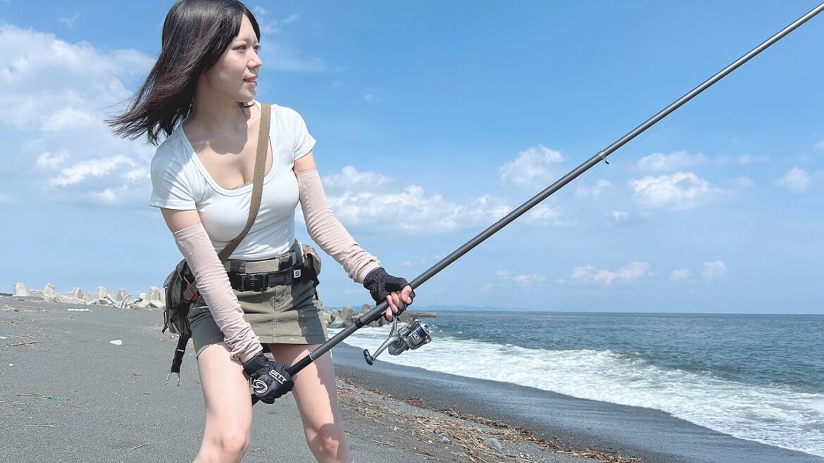 釣り 気温35℃で汗だくハプニング キャンプ女子がアジを狙う / Will camping girl get dinner? Sweaty fishing in midsummer