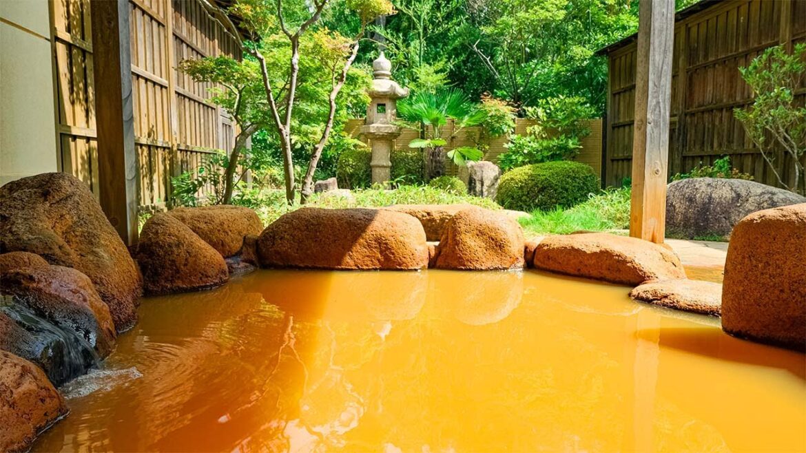 700-Year-Old Japanese Ryokan with Golden Hot Springs | Hyoe KOYOKAKU 700-Year-Old Japanese Ryokan with Golden Hot Springs | Hyoe KOYOKAKU