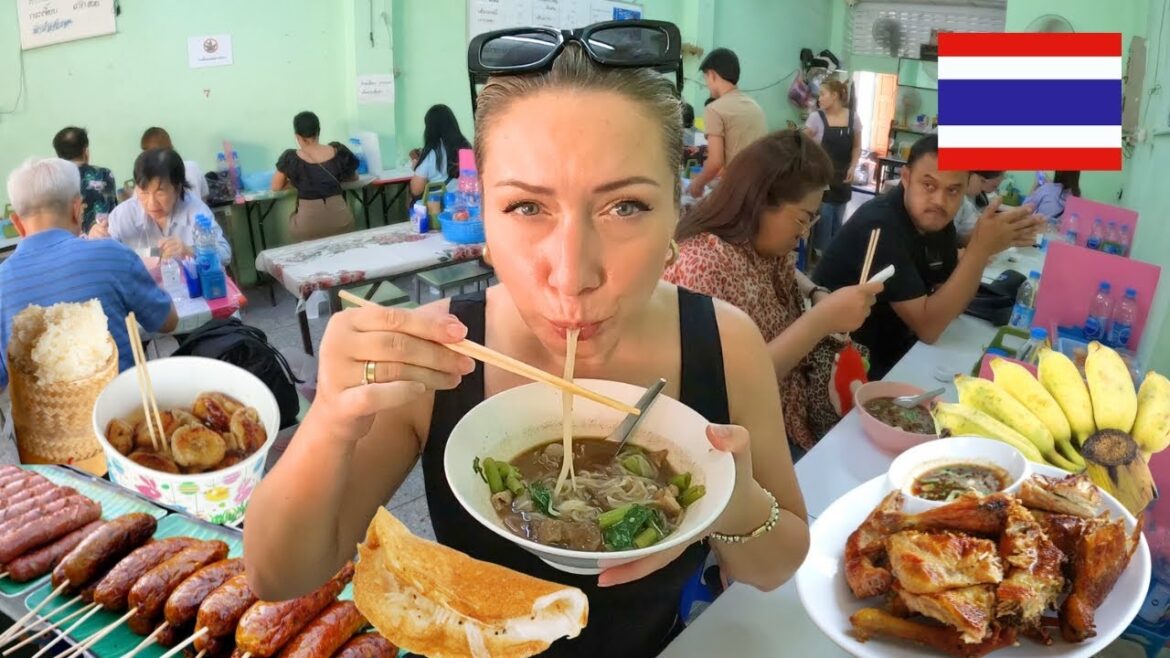 First THAI FOOD since ages 🇹🇭 Wang Lang Market Bangkok