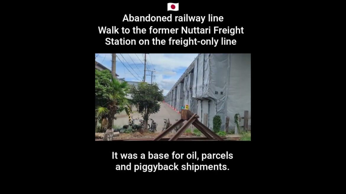 Abandoned railway line. Former site of Shinetsu Line Niigata Freight Line