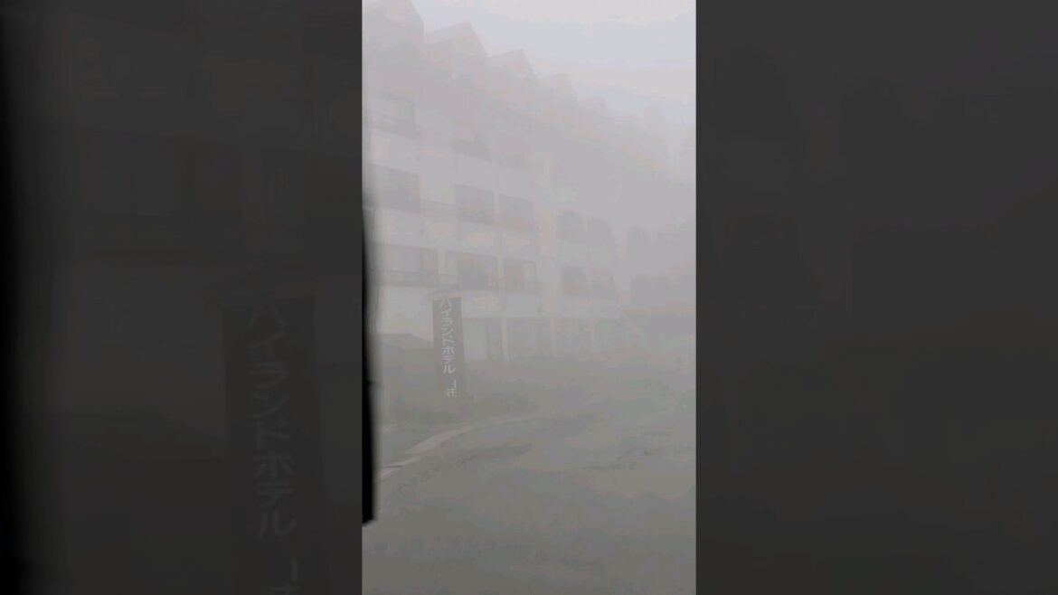 Silent hill サイレントヒル 仙北市 Semboku City Drive in fog Japan 野外 混浴 溫泉 mixed bathing onsen foggy road Trip