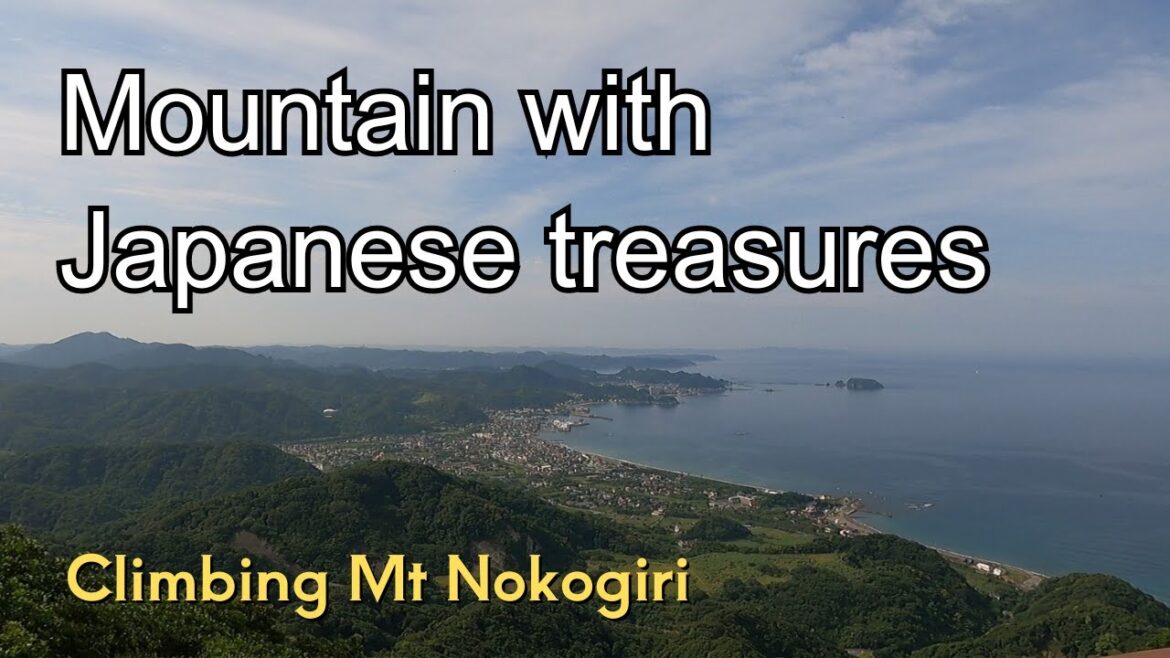 Climbing Mt Nokogiri(鋸山): A mountain with Japanese historic treasures