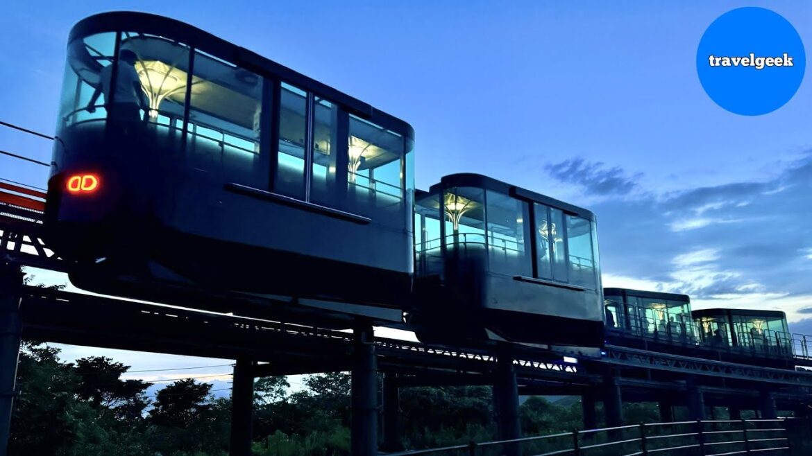 A New Transport! Trying Japan’s Horizontal Elevator Ride | Inasayama Slope Car A New Transport! Trying Japan's Horizontal Elevator Ride | Inasayama Slope Car