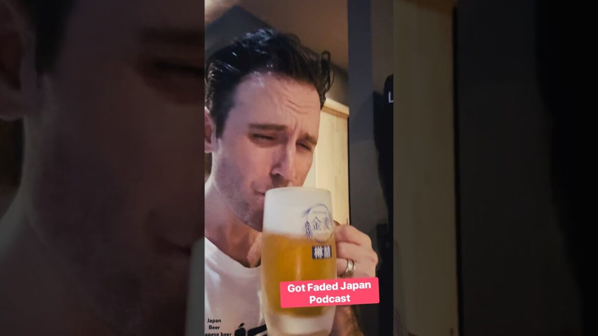 How to Pour a Beer in Japan Correctly #japan #japantalk #gotfadedjapan