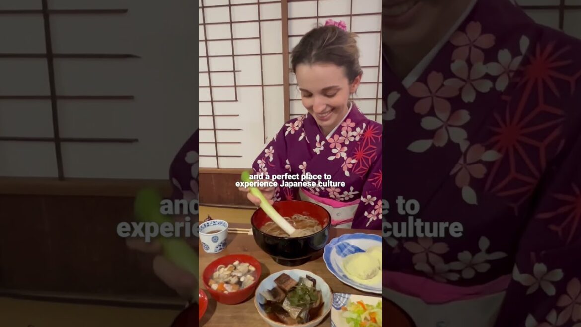 👘 Wear kimono and walk around a beautiful old Japanese village 👘