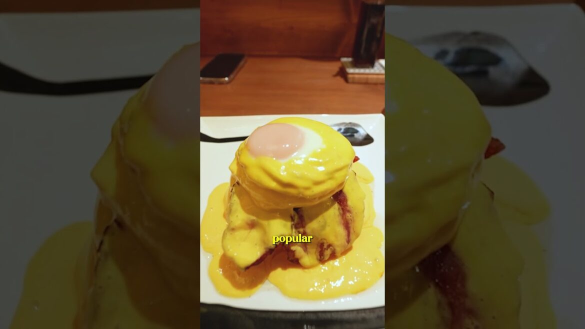 The BEST Japanese Souffle Pancakes in Tokyo, Japan! #japanfood