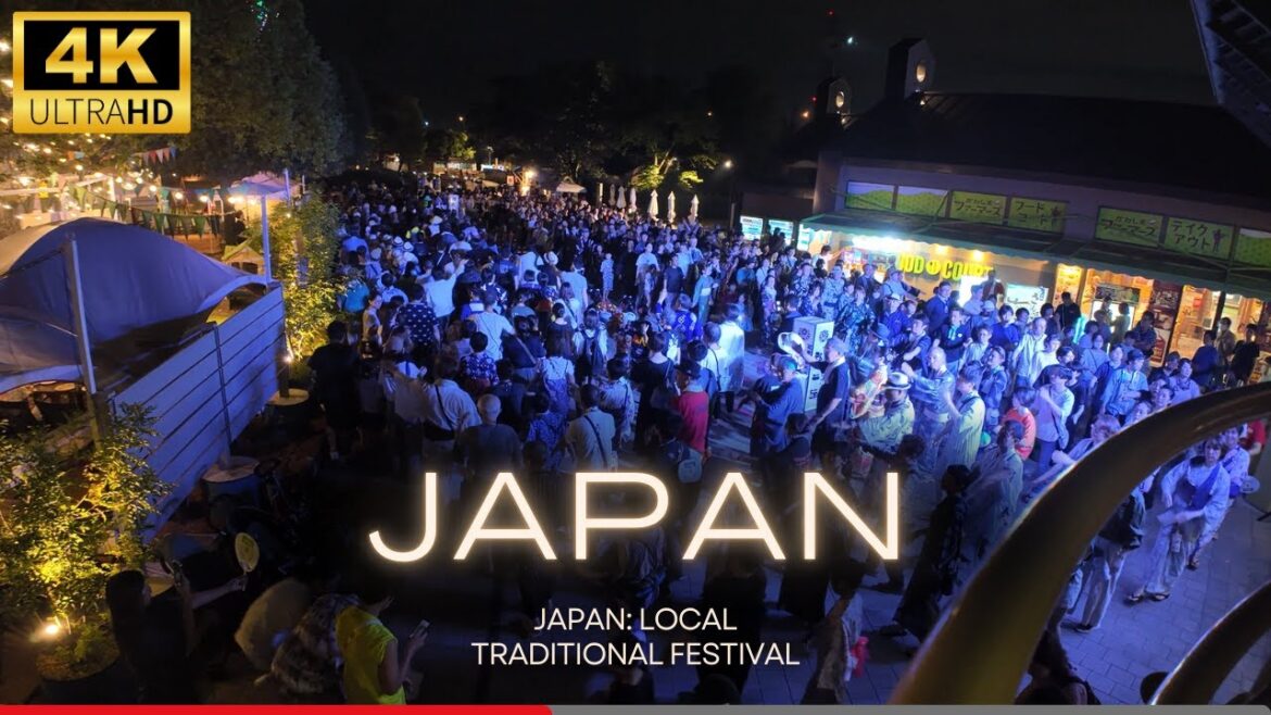 Japan: Gujo Odori Night Festival in Gifu 郡上おどり