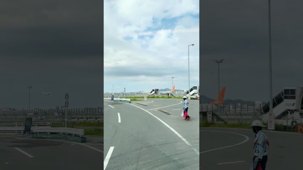 2:28pm Oct 2024 Japan City #airport #japantravel #fukuoka #traffic  #relaxingshorts #chillvibes