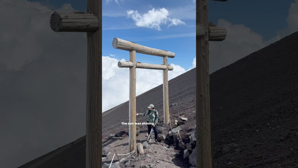 Climbing Mount Fuji part 2! #japantravel #mountfuji