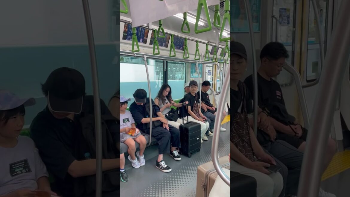 #Japan train line #japan #traveltojapan #tour Tokyo