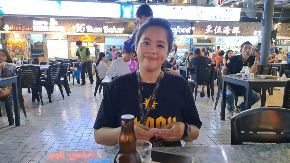 BATAM  CITY TOUR : GRAND BATAM MALL AND  NAGOYA FOOD COURT. INDONESIA 2024.