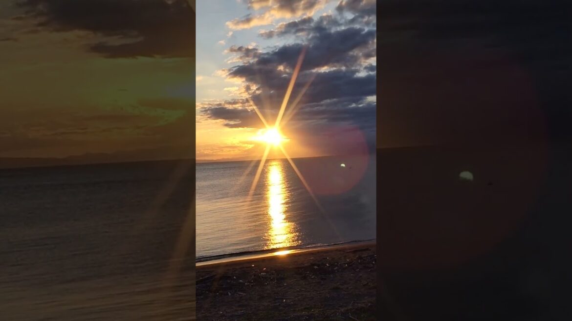 夕陽三連発　#sunset #sunsetlover #夕陽 #千本浜 #千本浜海岸 #sunsetbeach  #sunsets #numazu #沼津　#short #shorts  #絶景