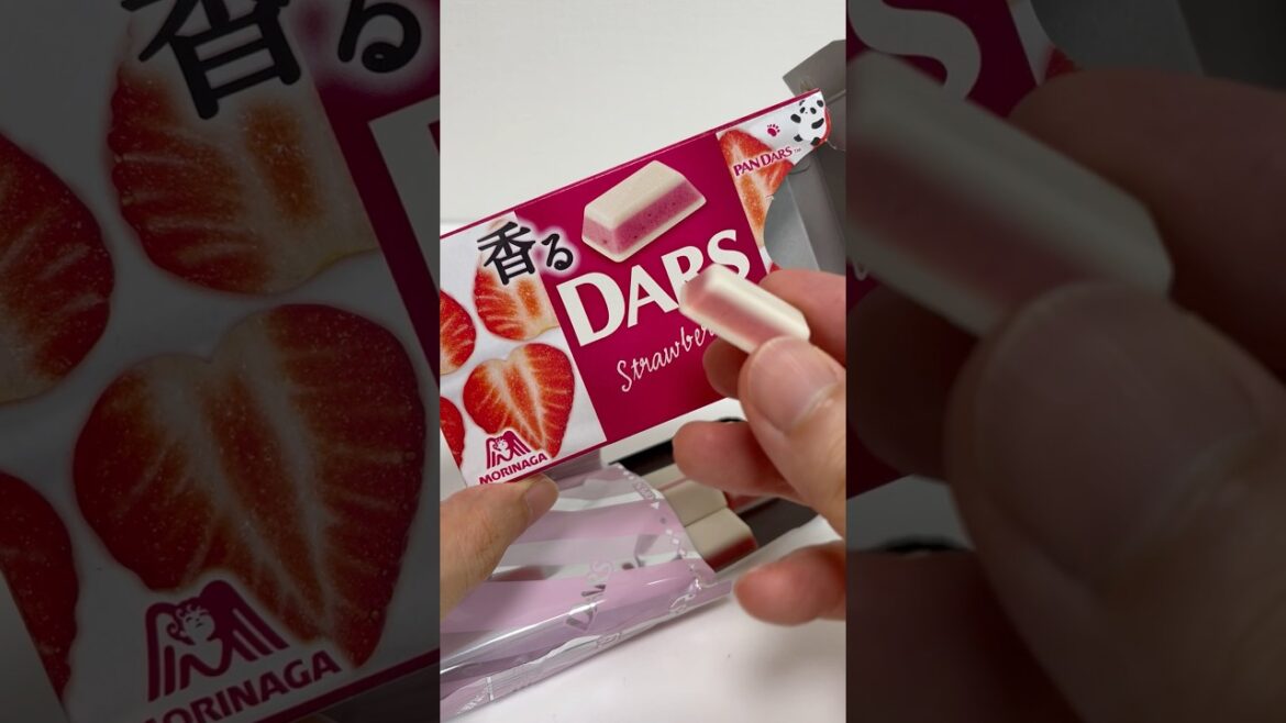 Strawberry Chocolate Dars #shorts