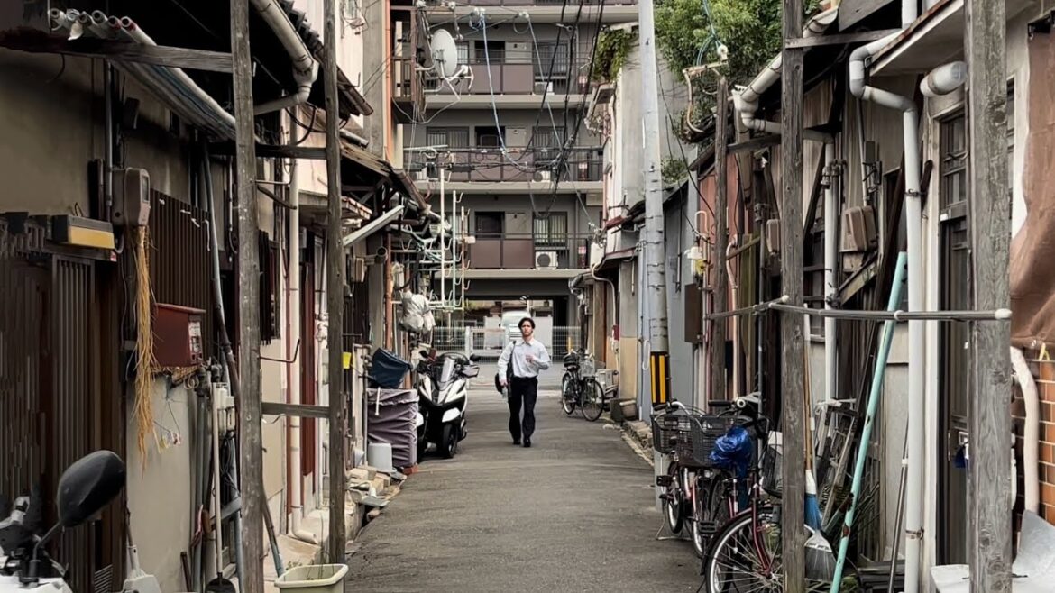 Osaka Nakatsu walk, Japan [4K HDR]