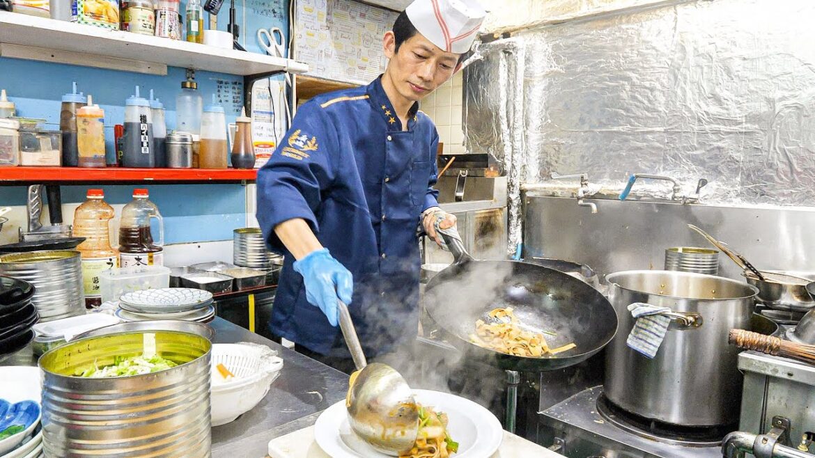 【神戸】驚異の鍋さばきでピークも余裕で回すワンオペ鍋振り職人丨Amazing Wok Skills in Japan 【神戸】驚異の鍋さばきでピークも余裕で回すワンオペ鍋振り職人丨Amazing Wok Skills in Japan