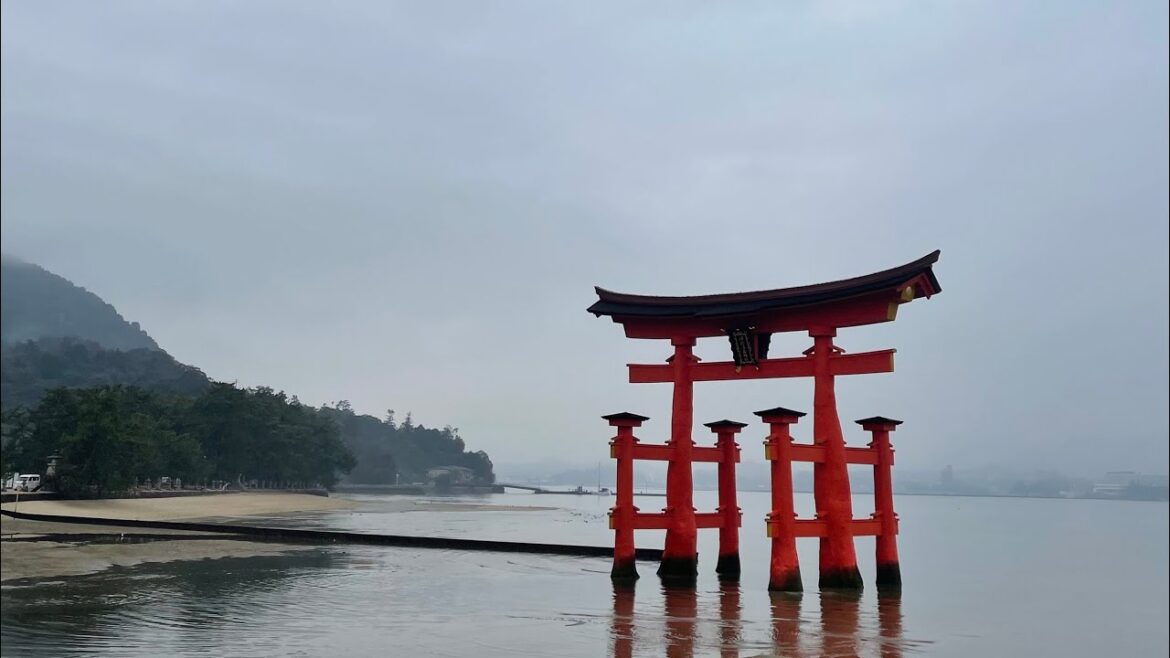 Japan Adventures: Hiroshima/ Miyajima island - Vlog 18/20