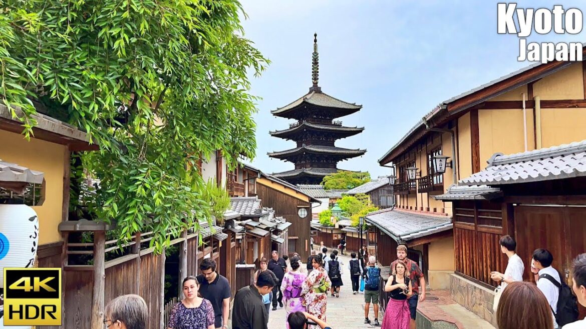 🇯🇵 Kyoto, Japan Walking Tour ⛩️ Higashiyama District - Potoncho Alley - Fushimi Inari [4K HDR]