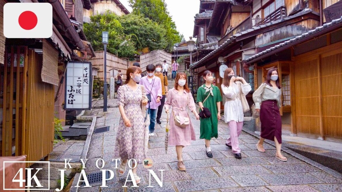 The KYOTO in JAPAN 4K 🇯🇵 Explore in Kiyomizudera Temple (清水寺 京都)