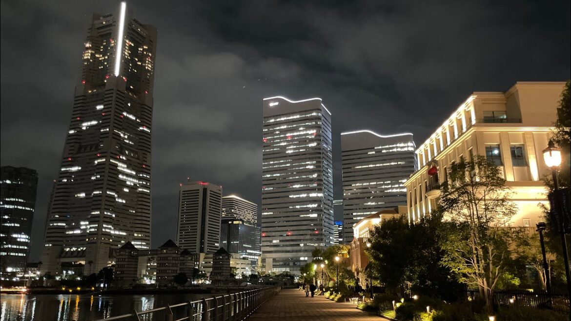 LIVE IN JAPAN(10.28.24) 🇯🇵 Lively Evening Walk in Yokohama