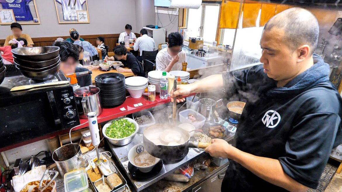 広島)僅か15席で月350万売り上げる24時間働き詰め店主。早朝から行列ができるがっつり!巨大チャーシューラーメン屋の1日 広島)僅か15席で月350万売り上げる24時間働き詰め店主。早朝から行列ができるがっつり!巨大チャーシューラーメン屋の1日