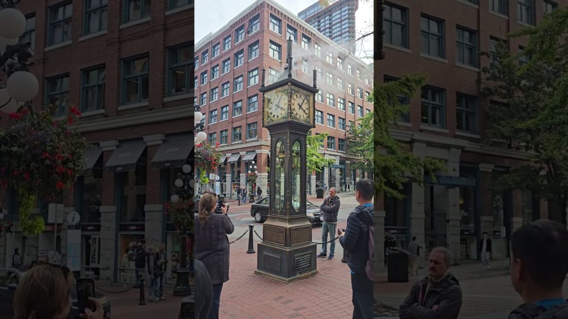 🇨🇦 Gastown Steam Clock Vancouver, BC [4K Ultra HDR/60fps]