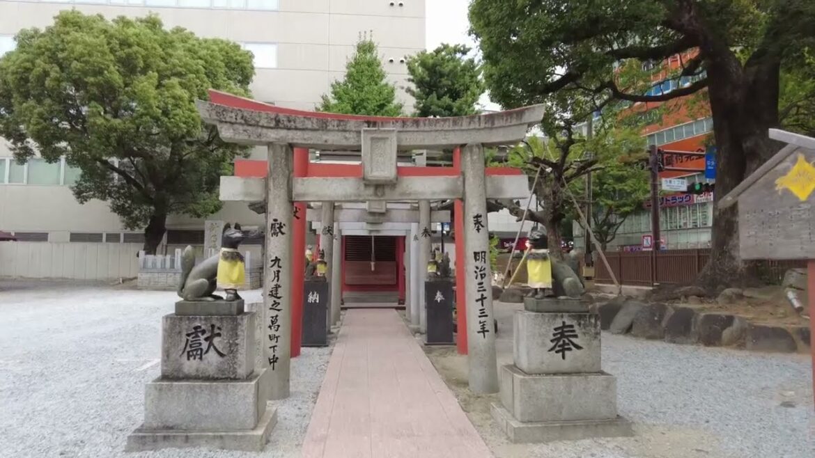 Japan, Fukuoka, walking near Tenjin Station