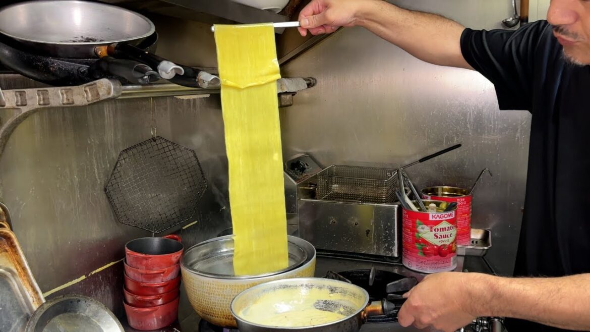 How the Famous "VOLCANO PASTA PIZZA" is Made in Tokyo Japan