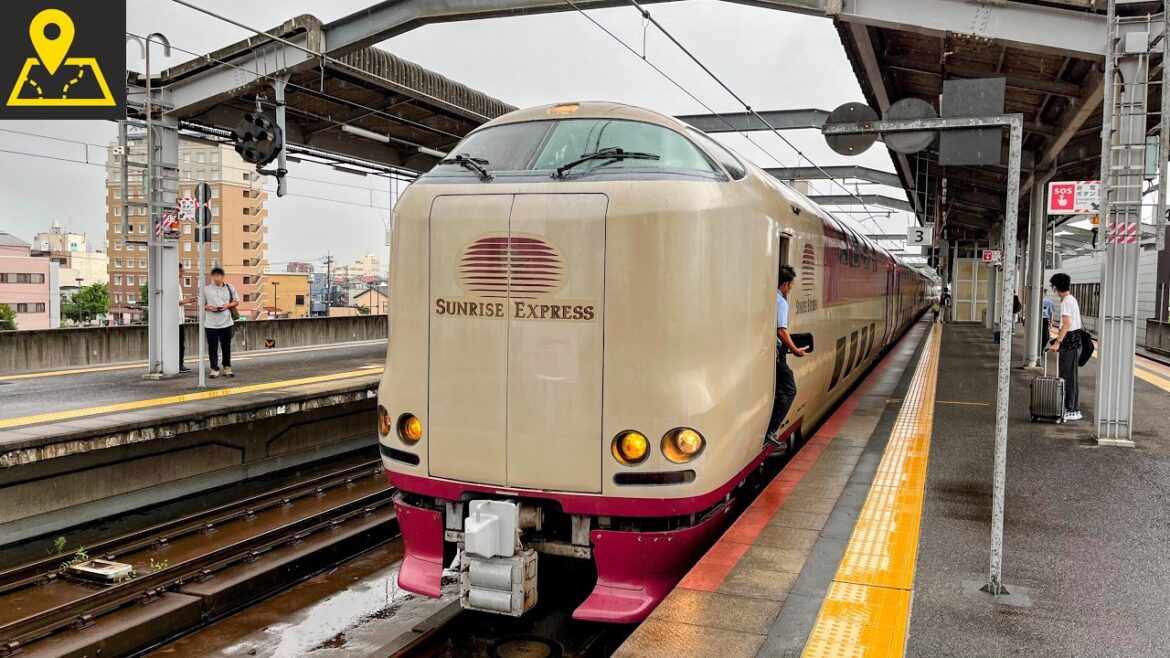 Cheapest Private Room on Japan's Night Sleeper Train / Sunrise Izumo / Japan Travel Vlog