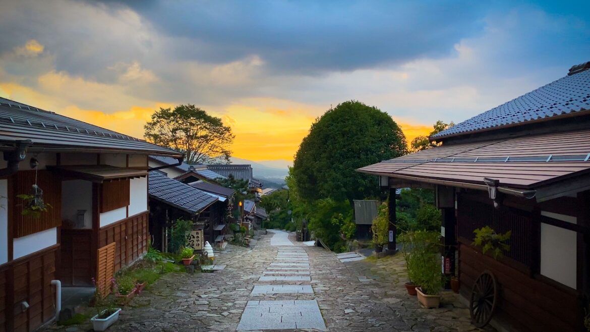 A Trip to Japan | Hiking the Nakasendo Trail & Staying in a Beautiful Log Cabin