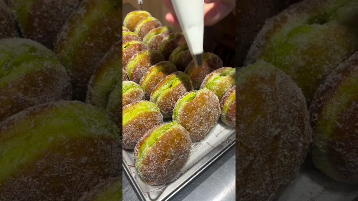 CREAMY BUN #shorts #trending #dessert #travel #fun #food #tasty #japan