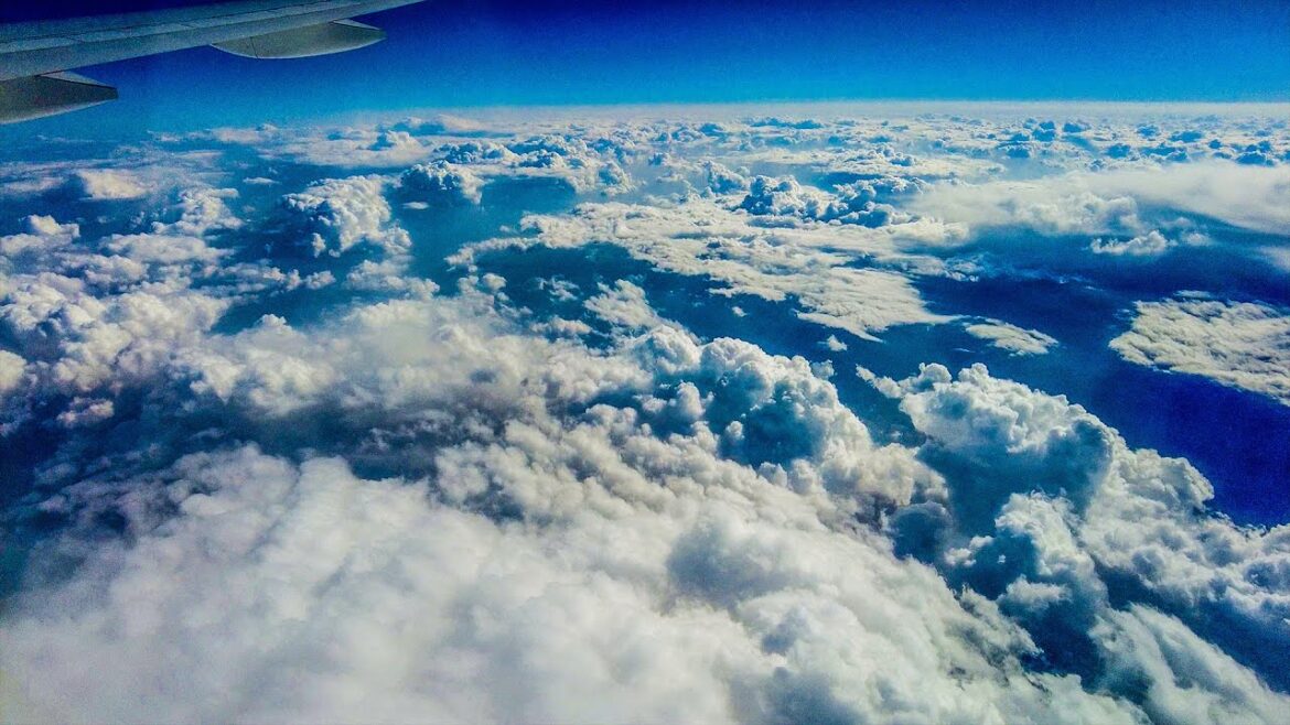 Flying on Qatar Airways – Qatar to Japan π§π π―π΅ 4k DOH – NRT Flying on Qatar Airways - Qatar to Japan π§π π―π΅ 4k DOH - NRT