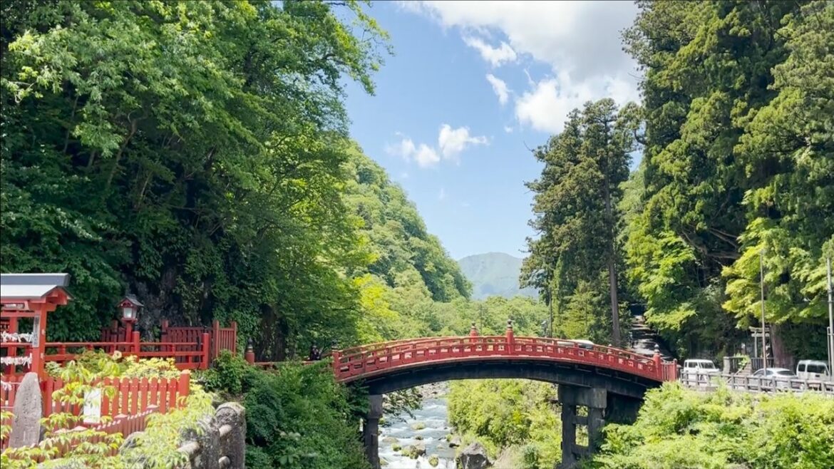 Japan | Hakodate, Noboribetsu, Otaru & Nikko