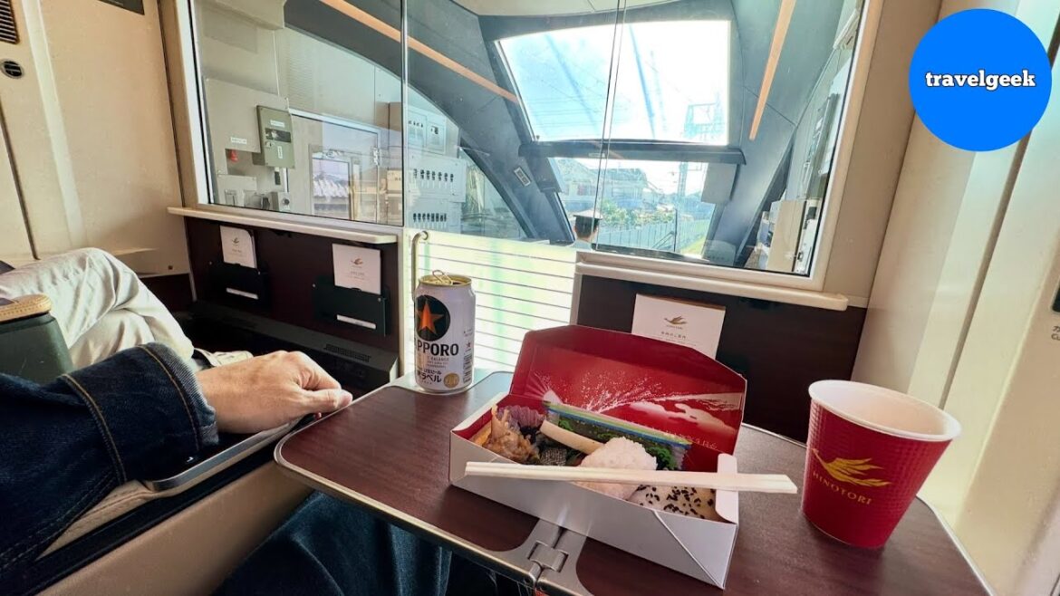 Traveling in Japan's Vending Machine Train on Very Front Seat | Osaka - Nagoya